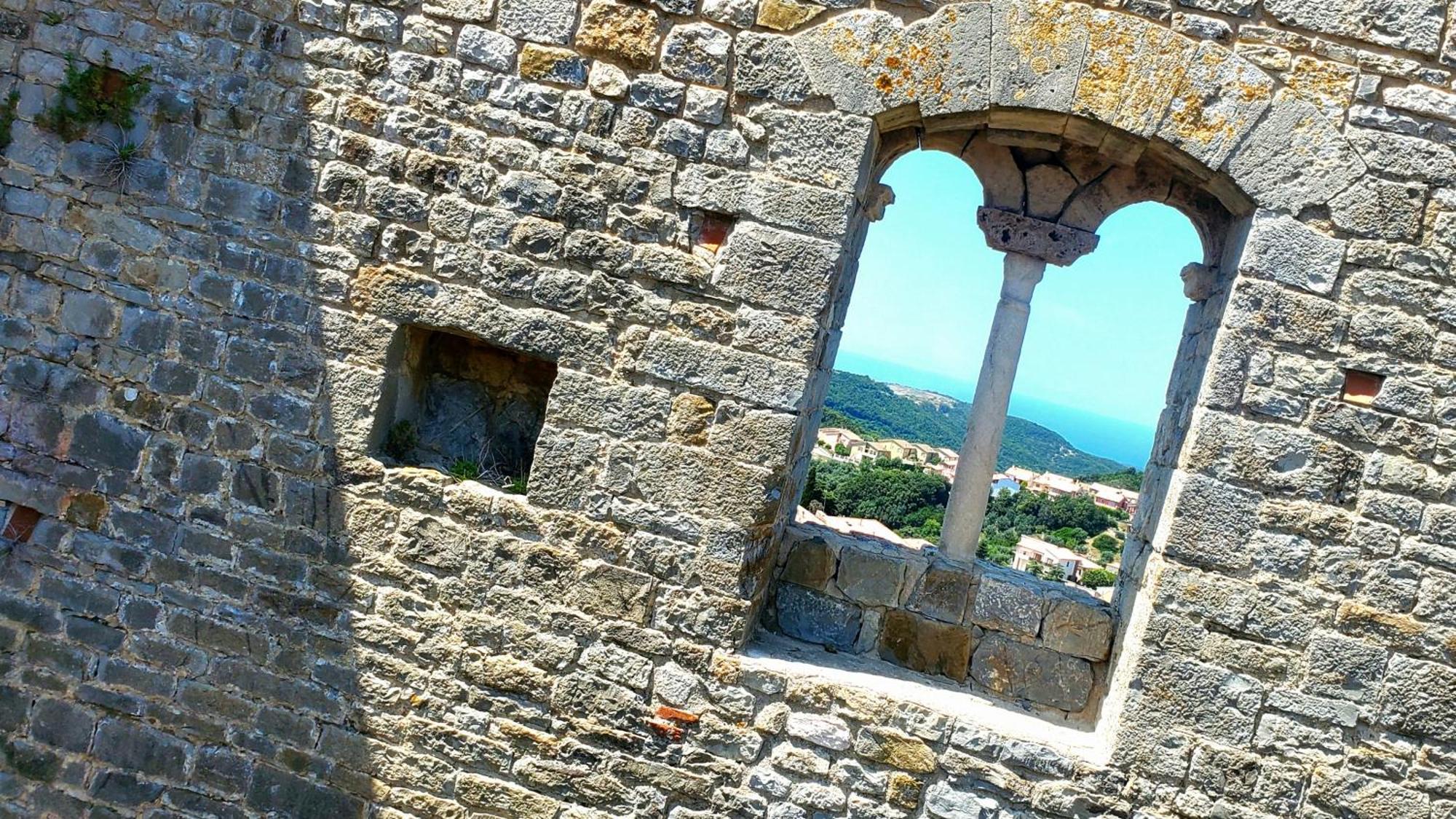 Casina Toscana, Cozy Studio In The Heart Of Campiglia Marittima With Free Wi-Fi Eksteriør billede
